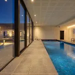 Сasa de vacaciones Ferme De Pétrieux - Le Peuplier Avec Piscine Et Wellness *