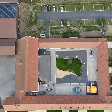 Ferme De Pétrieux - Le Peuplier Avec Piscine Et Wellness * Tournai